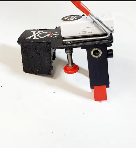 Ice Pirate  Wally Waker WITH P-hook bendable arm