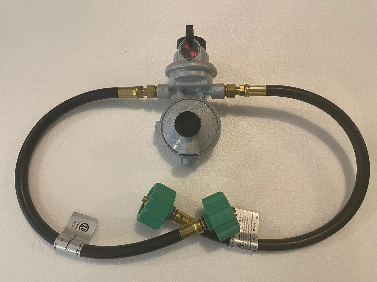 LP Dual 2-Stage EZ on/off Auto/Changeover Regulator (QCC)Pigtails